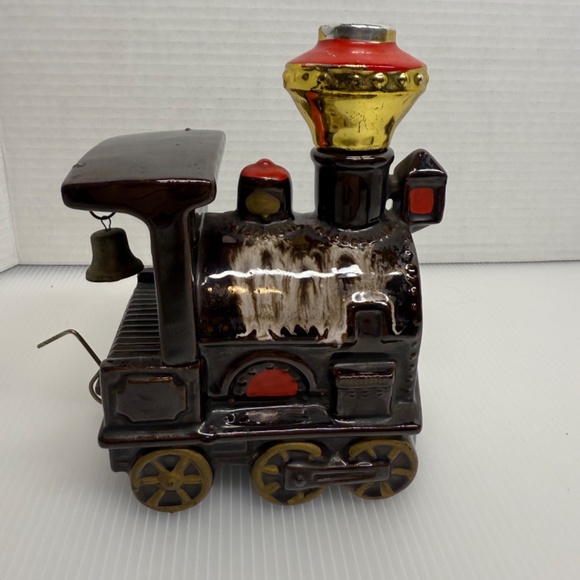 Vintage Ceramic Brown Train Engine Whiskey Decanter W/ Tank Car & 6 Shot Glasses - Picture 3 of 14